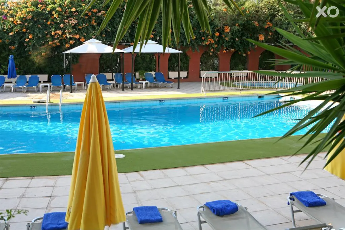 Navarria Hotel