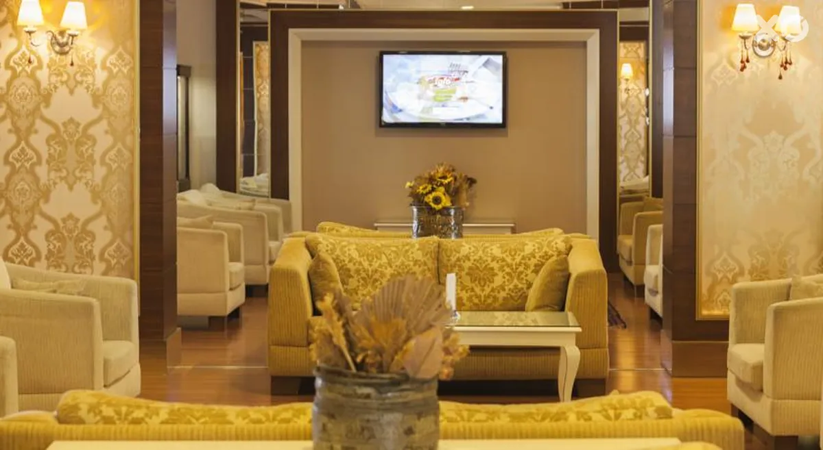 Iz Flower Side Beach Hotel