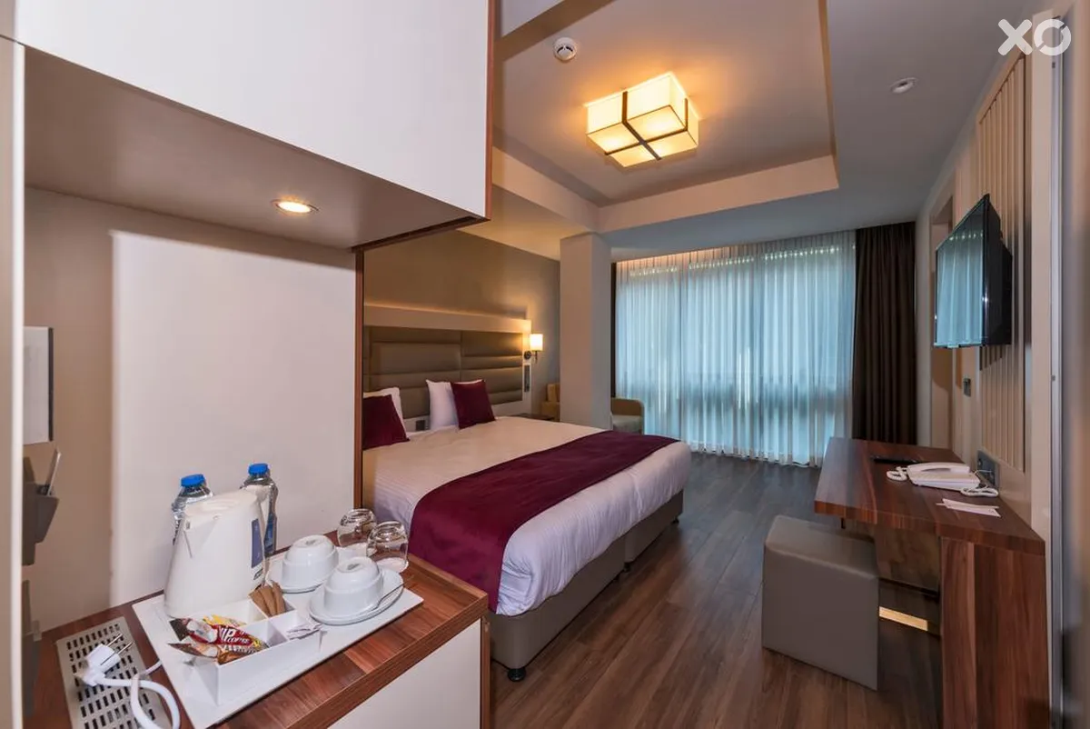 Golden Royal Hotel