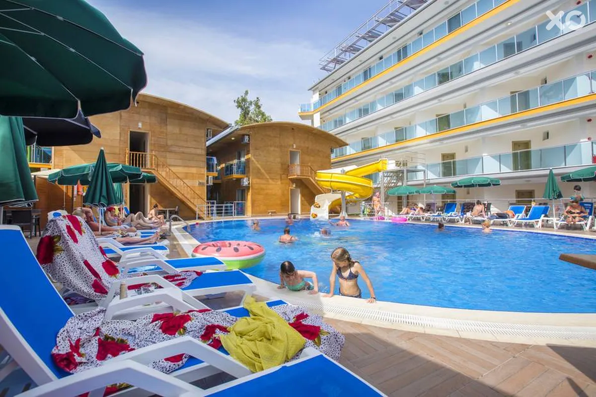 Arsi Enfi City Beach