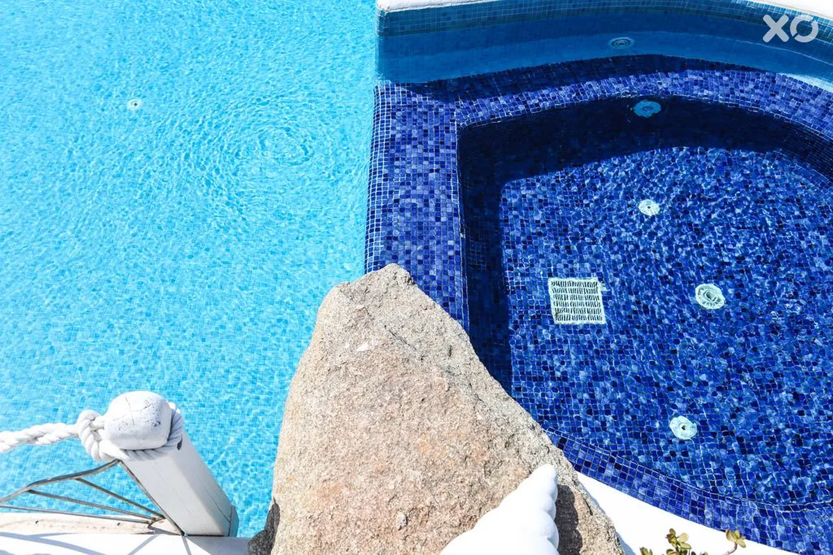 Mr & Mrs White Mykonos