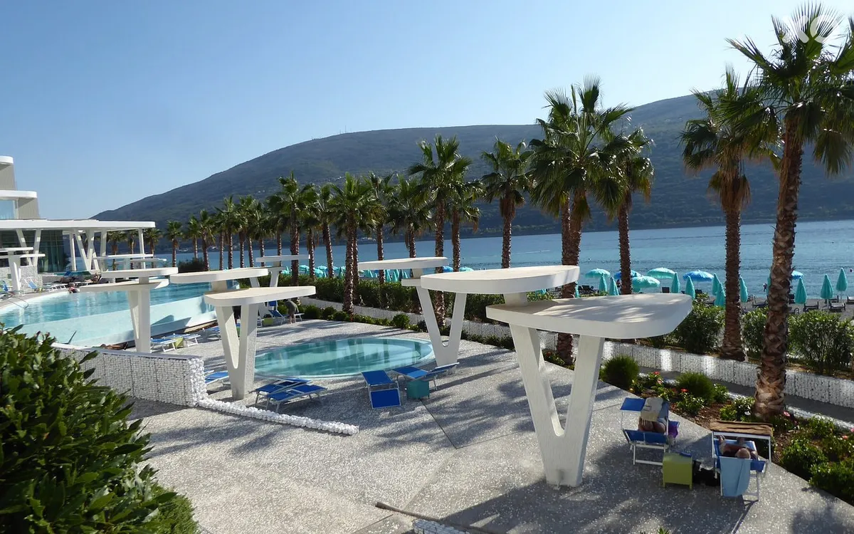 Carine Hotel Kumbor Superior
