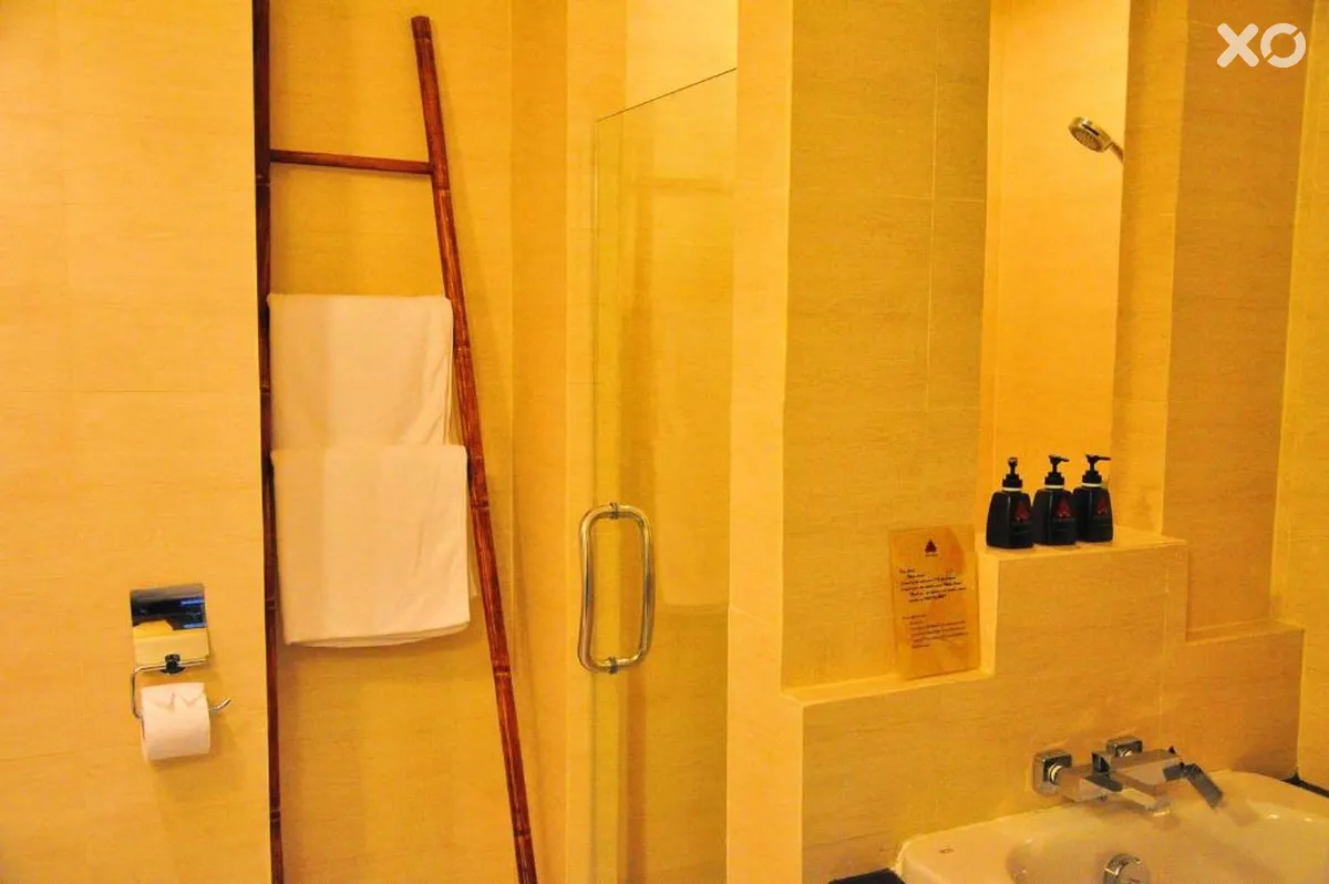 Navatara Phuket Resort