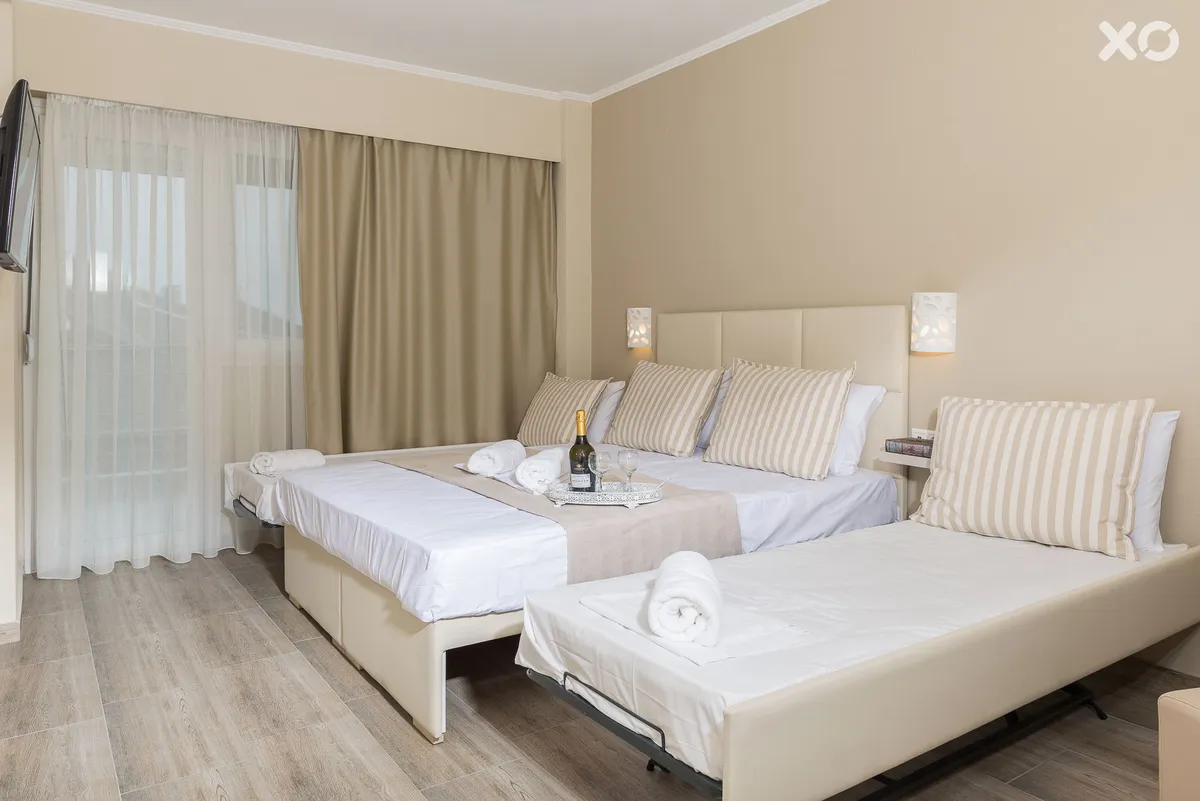 Ammos Beach Studios & Suites