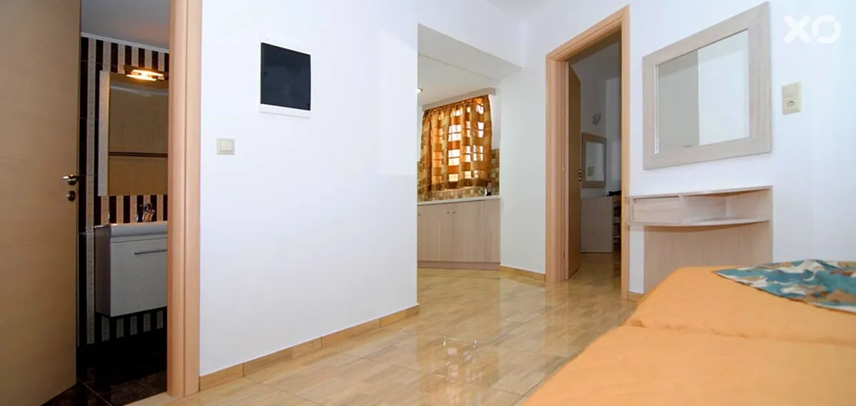Zeus Hotel