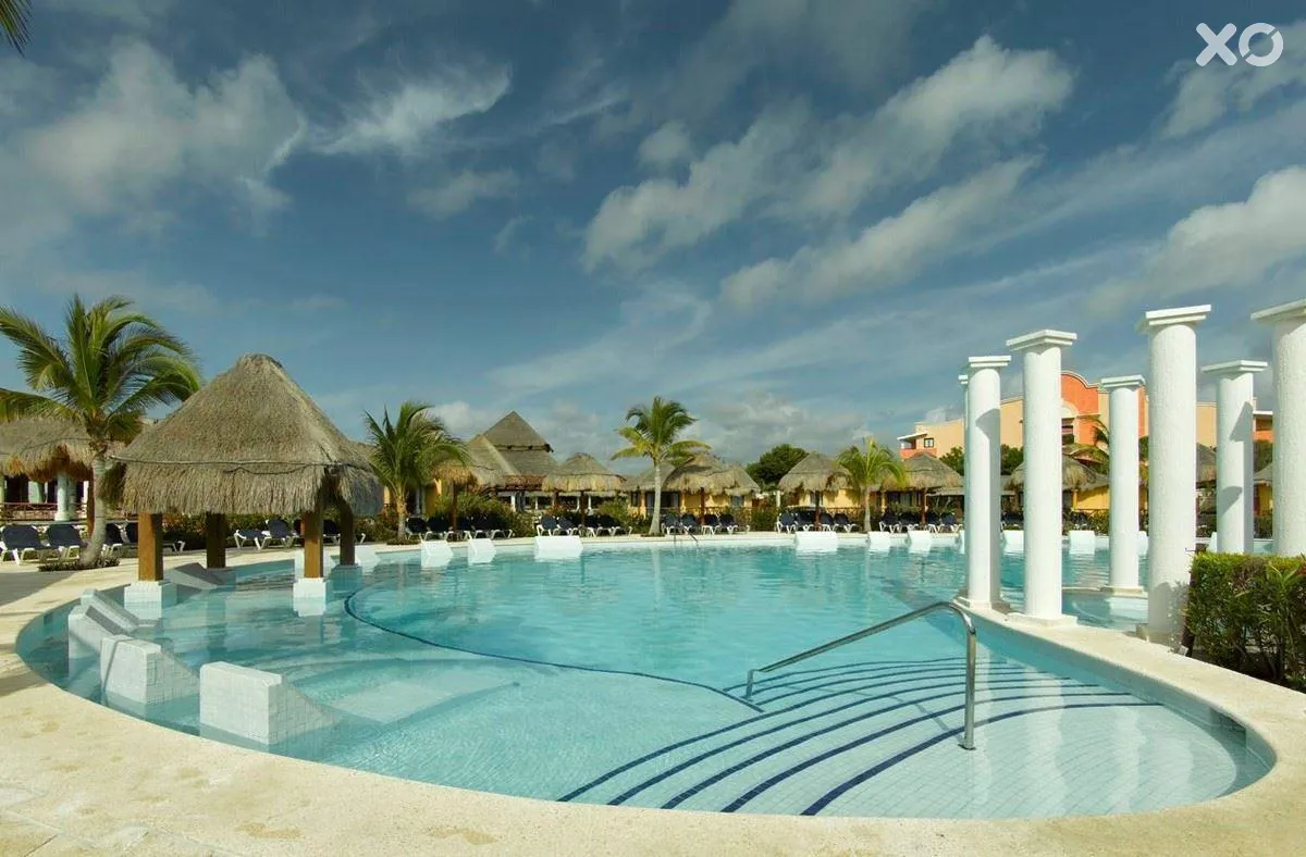 Grand Palladium Colonial Resort & Spa