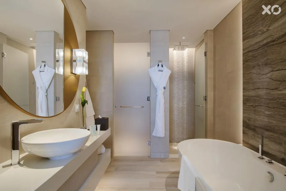 Al Bandar Rotana