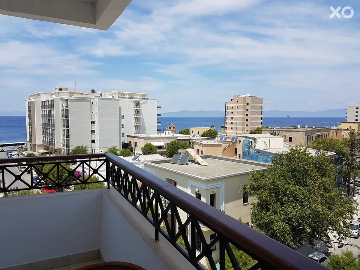Mitsis Petit Palais Beach Hotel