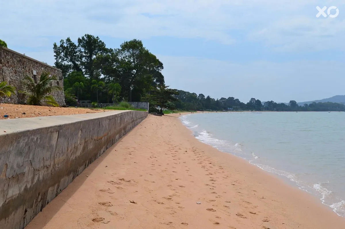 Sunset Village Beach Resort