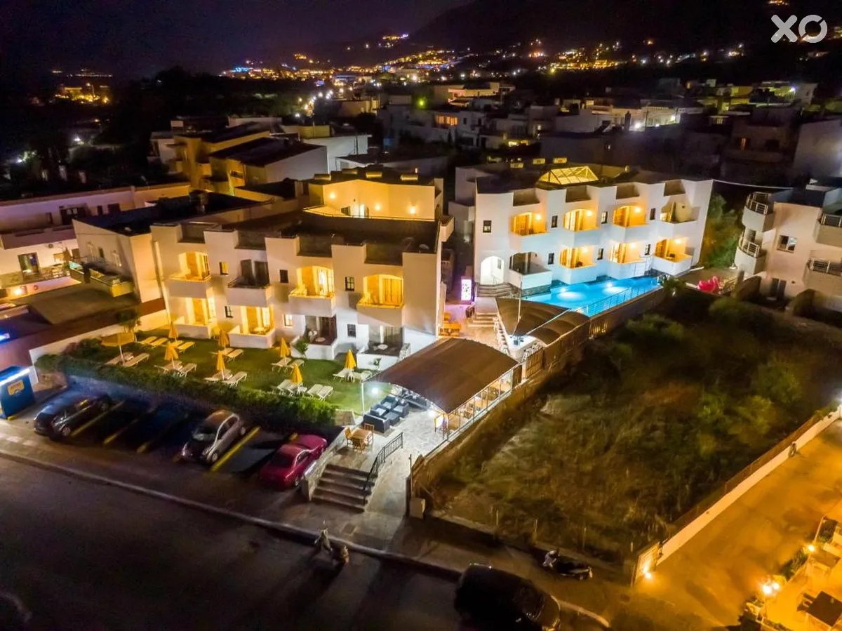 Alikes Suites & Studios
