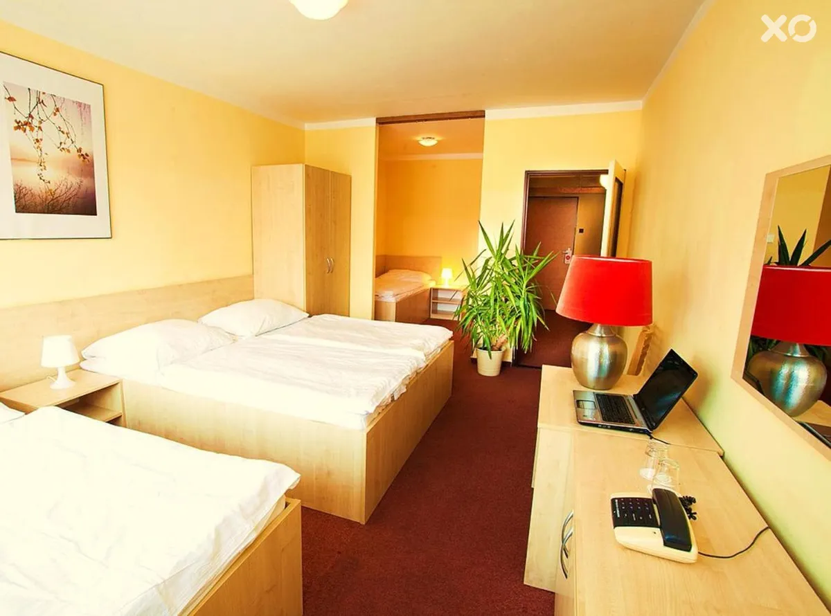 Charles Central Hotel