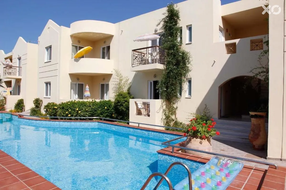 Lambrinos Suites