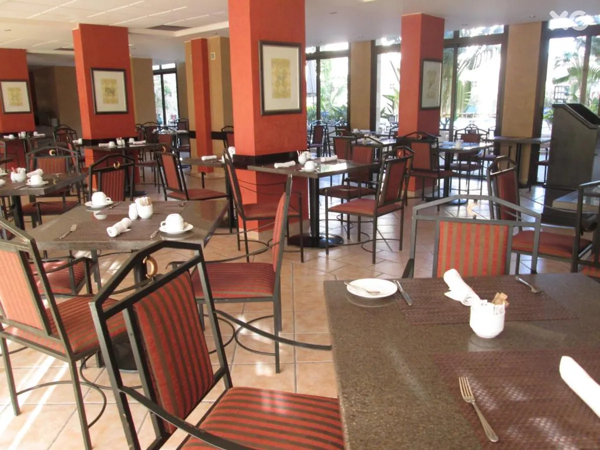 Solymar Ivory Suites