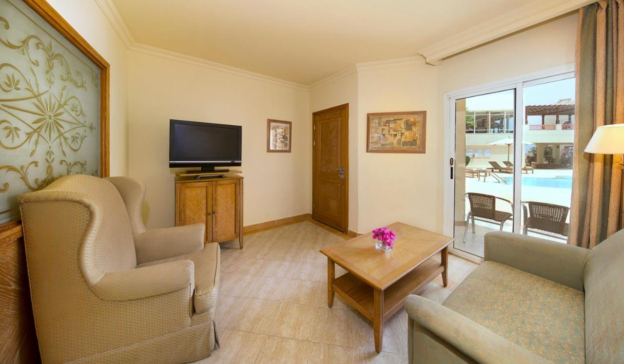 DoubleTree by Hilton Sharks Bay Resort