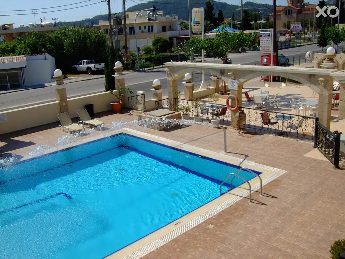 Antonios Hotel