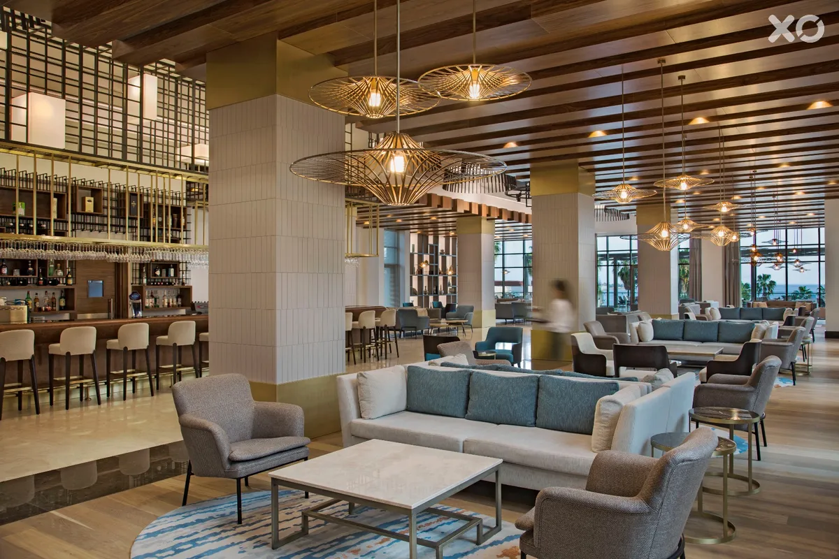 Acanthus Cennet Barut Collection