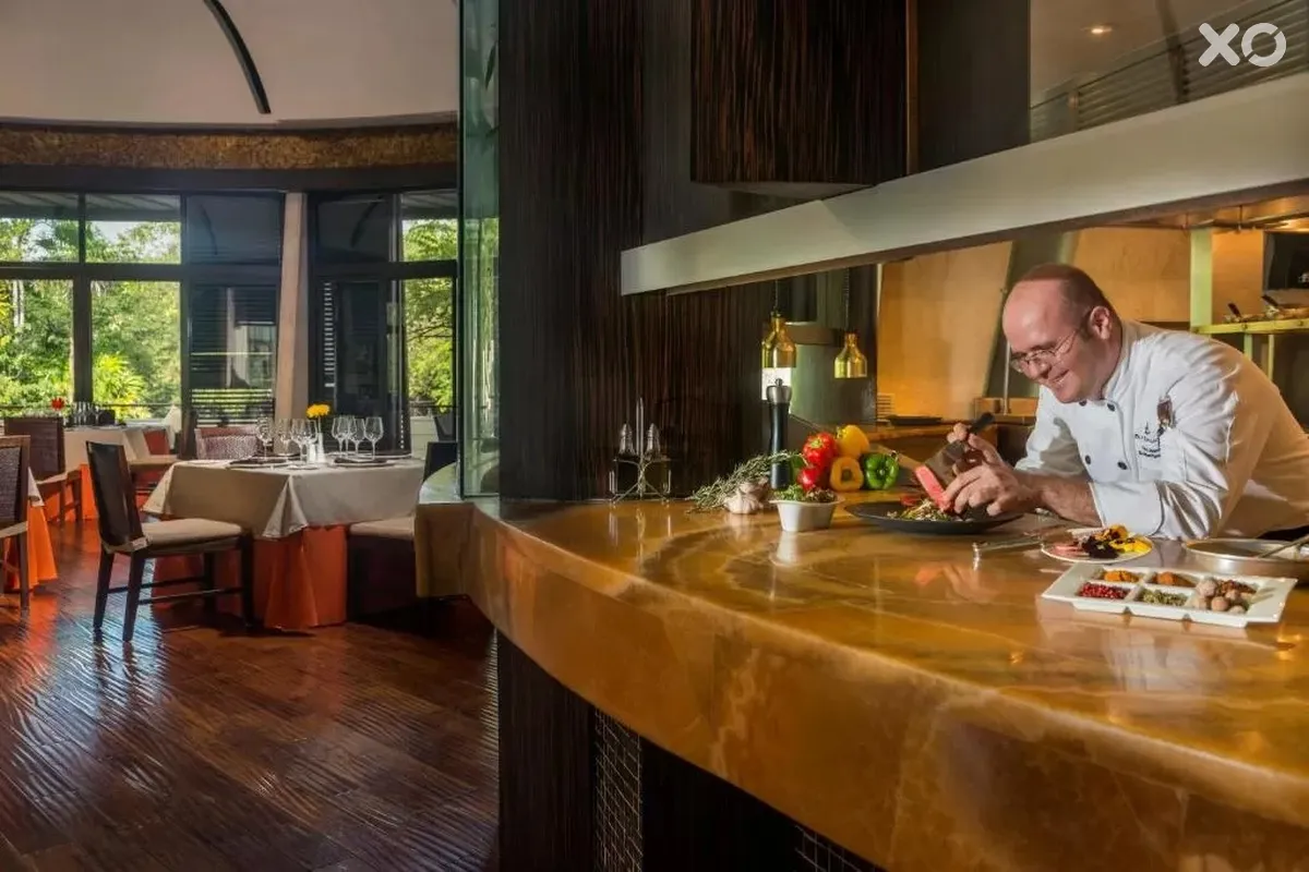 Blue Diamond Luxury Boutique Hotel
