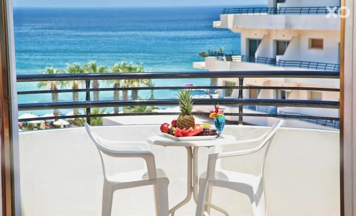 Constantinos The Great Apts
