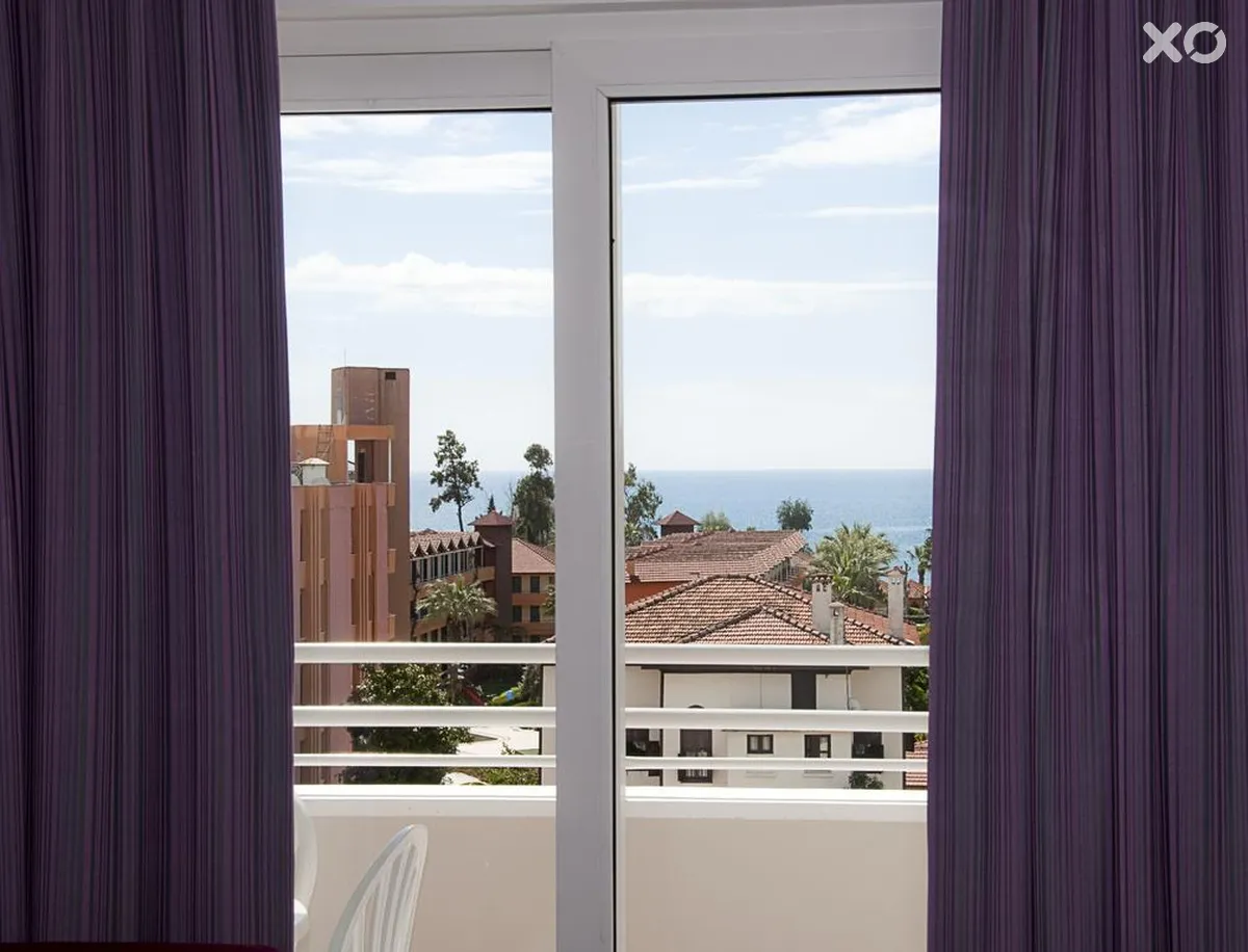 Bonapart Sealine Hotel