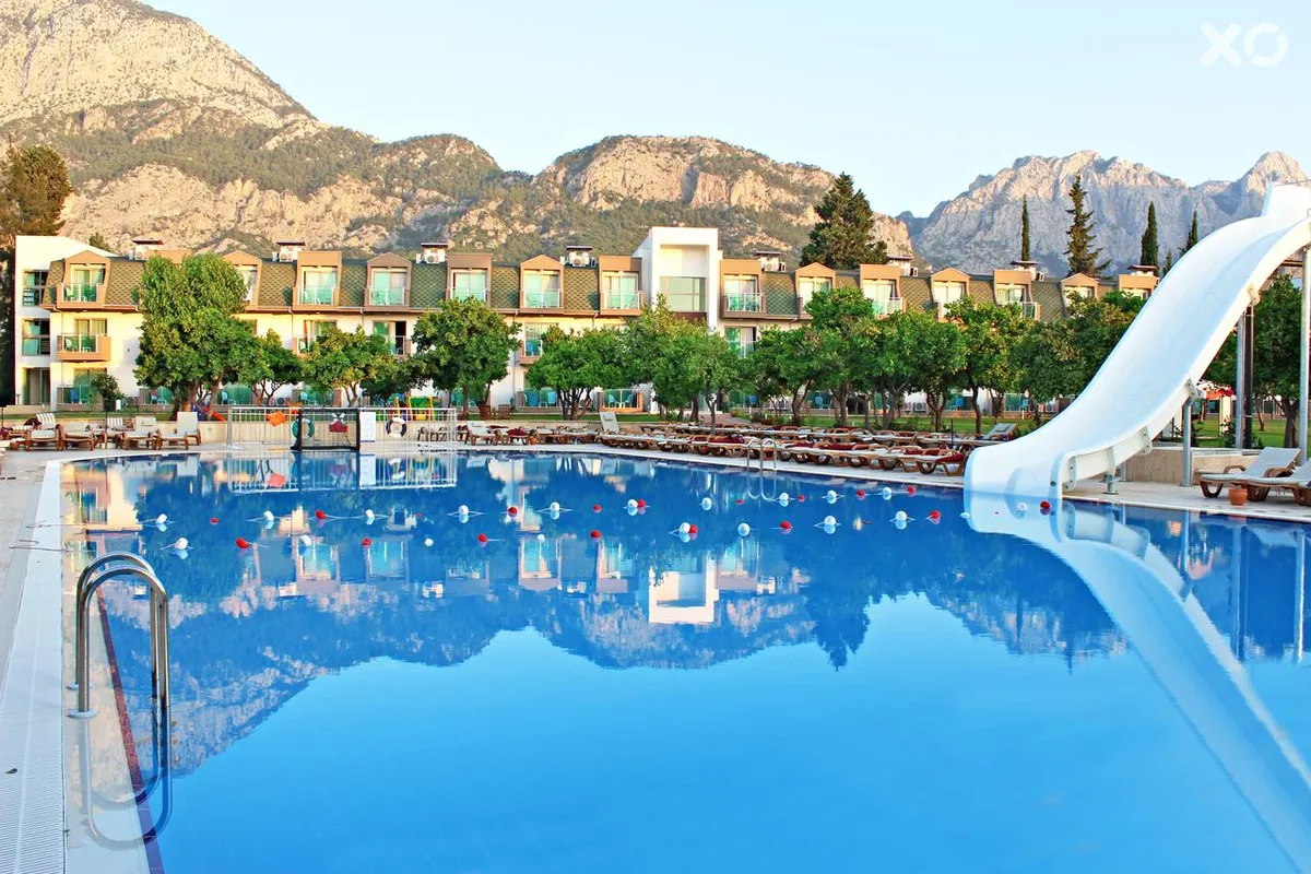 Omorfi Garden Resort