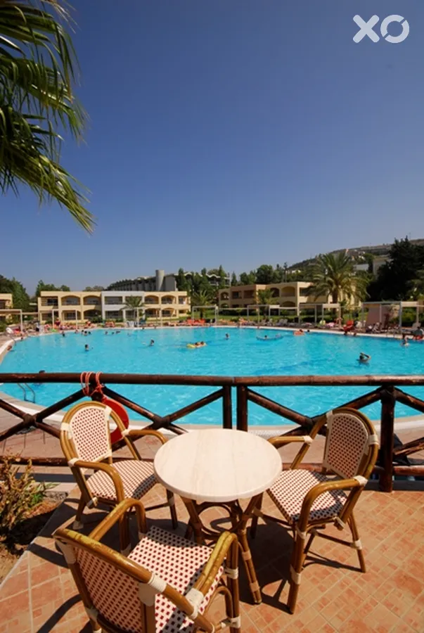 Kipriotis Maris Suites