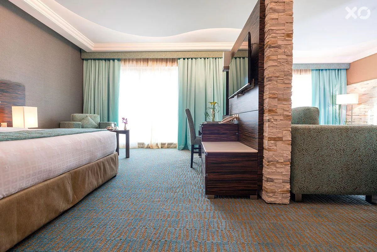 Atana Hotel