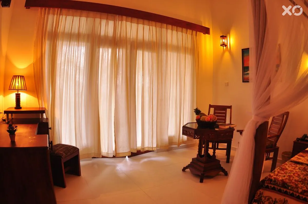 Oasey Beach Hotel