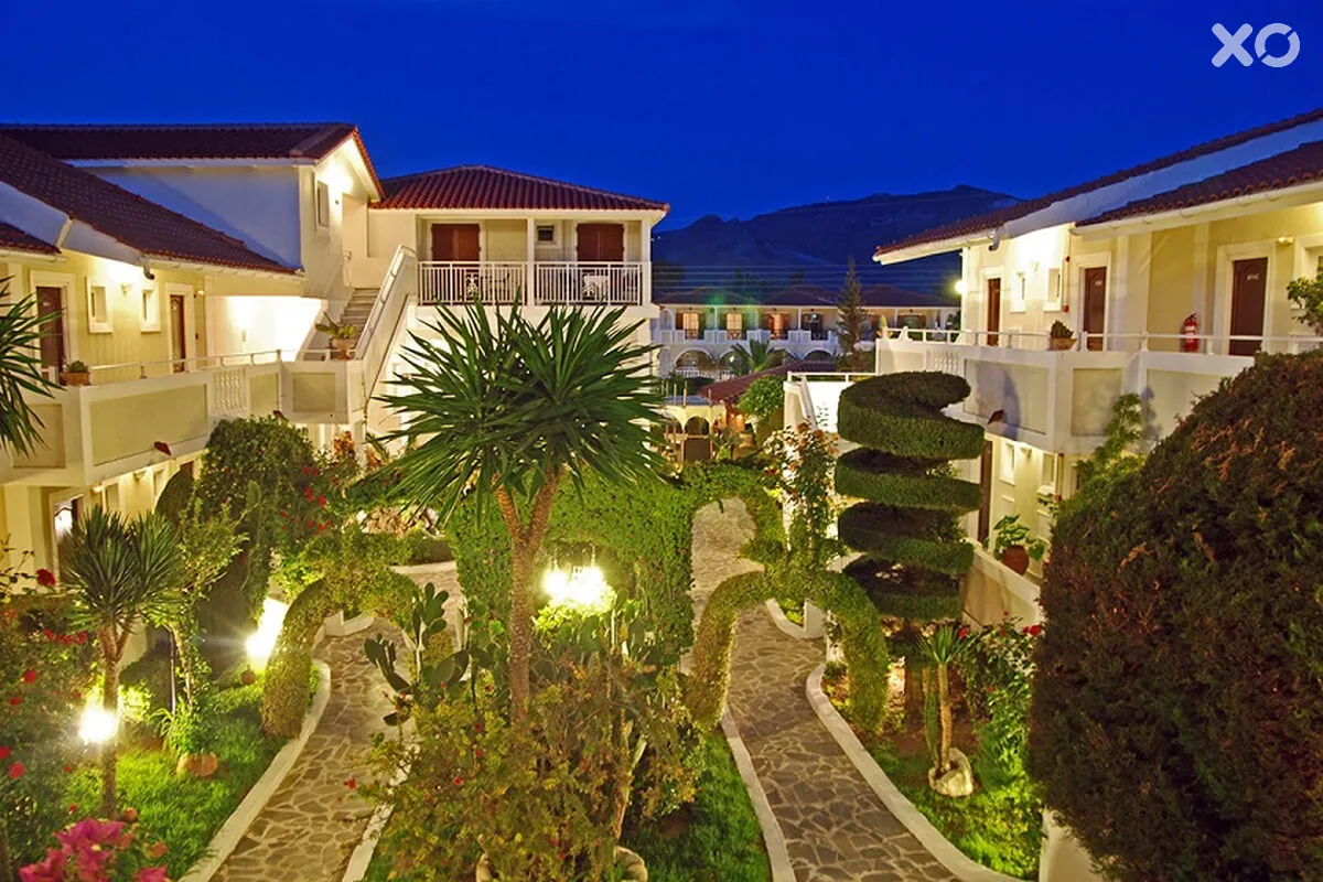 Louros Beach Hotel & Spa