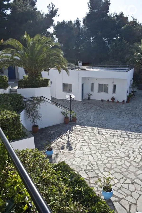 Theo Bungalows