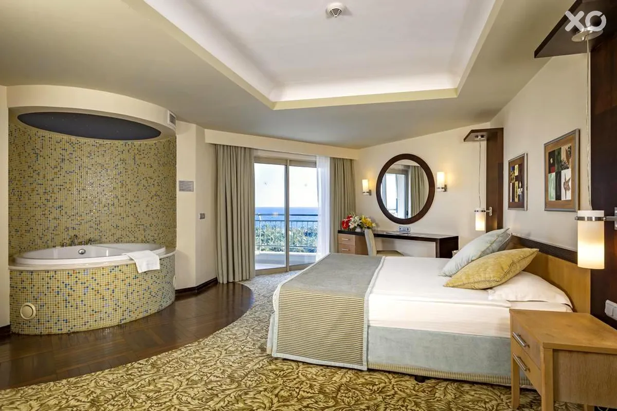 Royal Wings Hotel