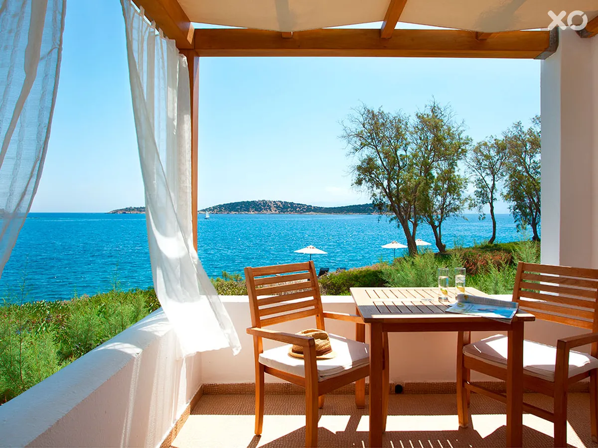 Minos Beach Art Hotel