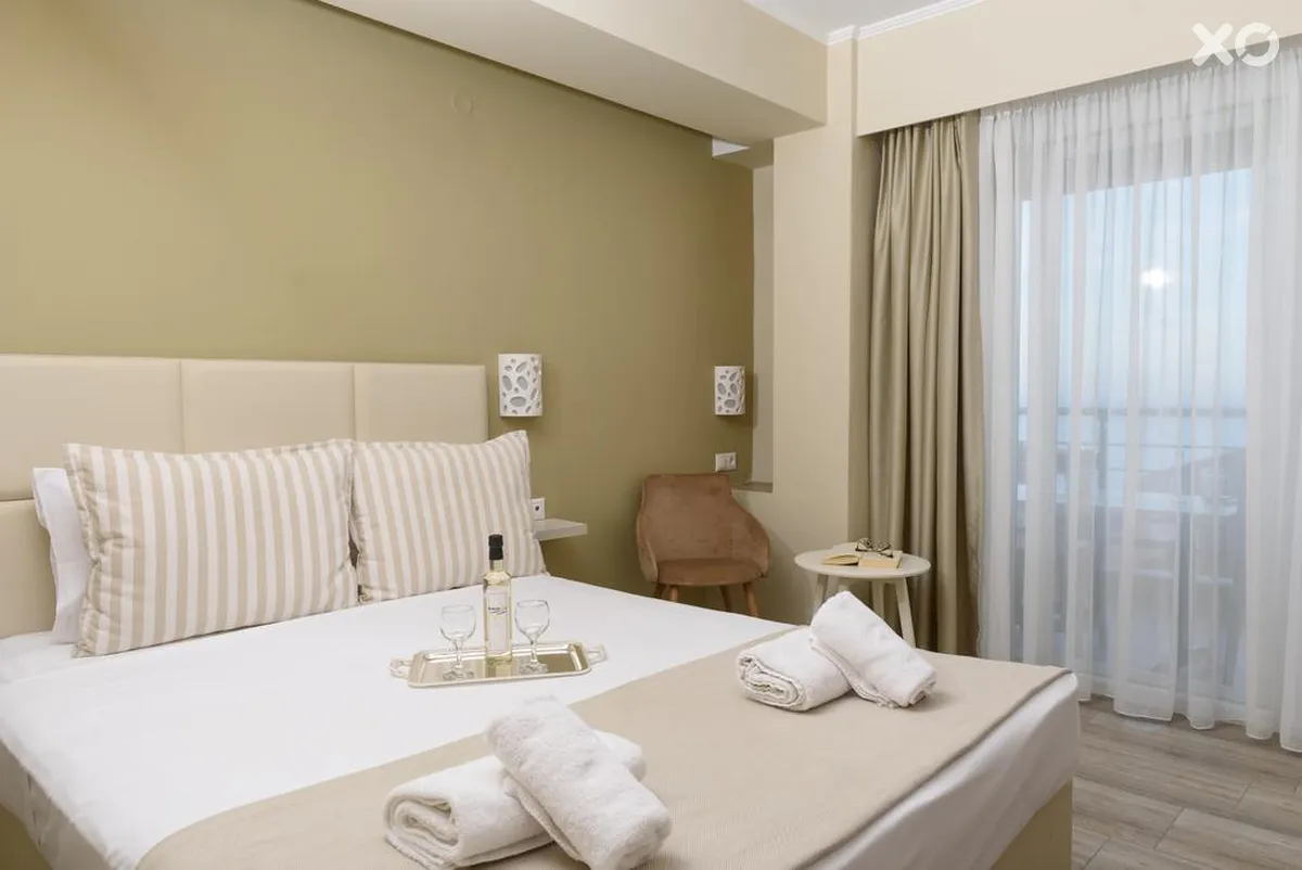 Ammos Beach Studios & Suites