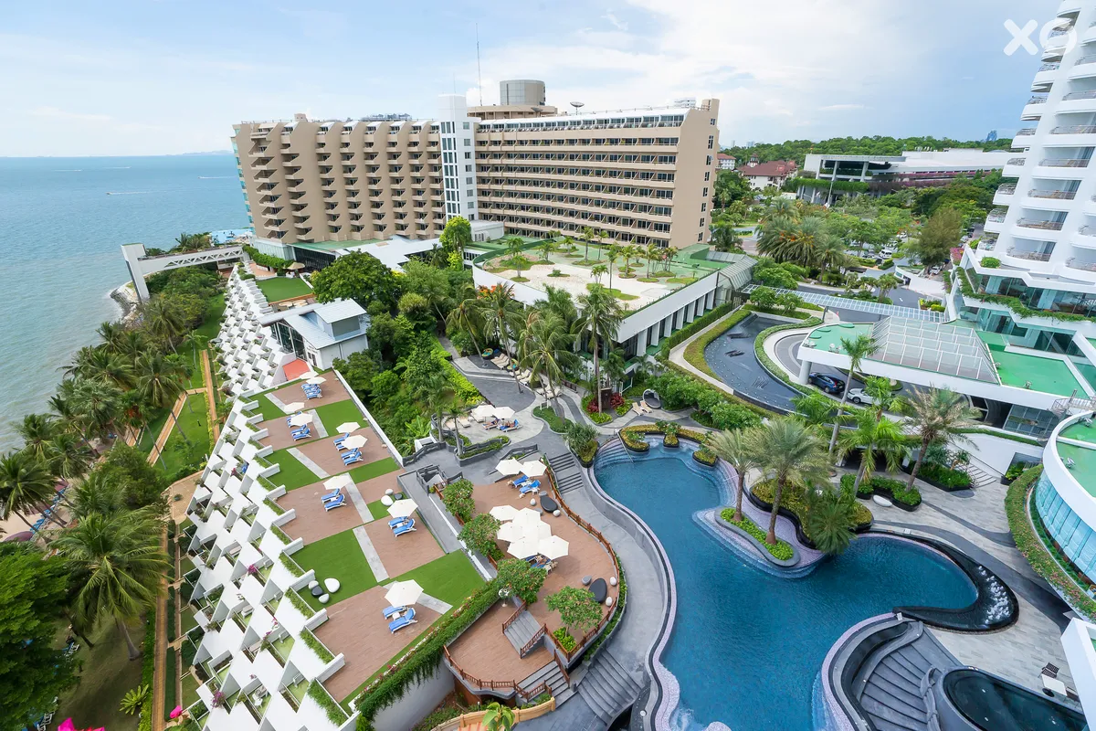 Royal Cliff Beach Terrace