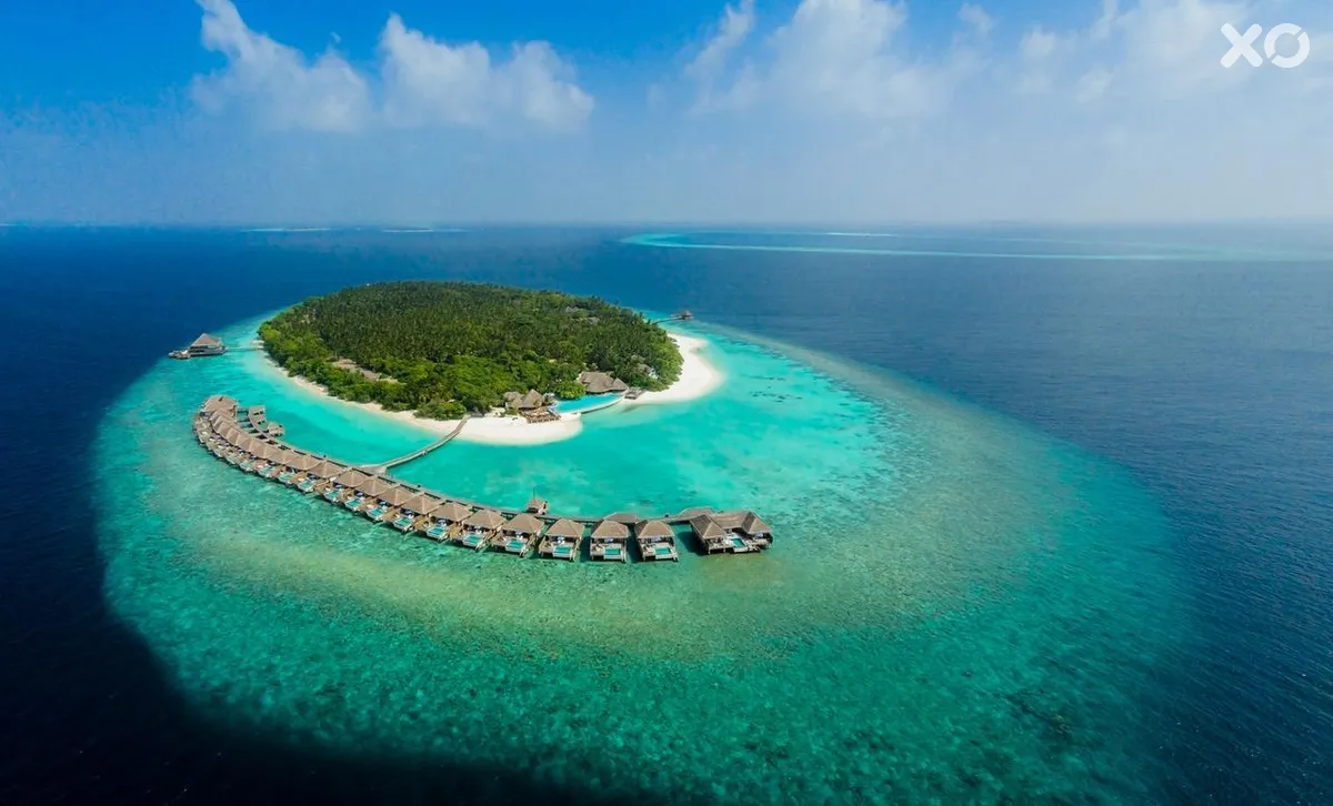 Dusit Thani Maldives Hotel