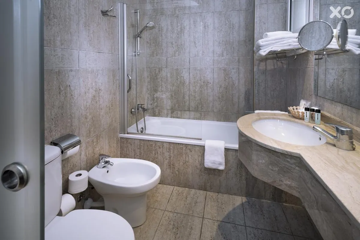 Monica Hotel