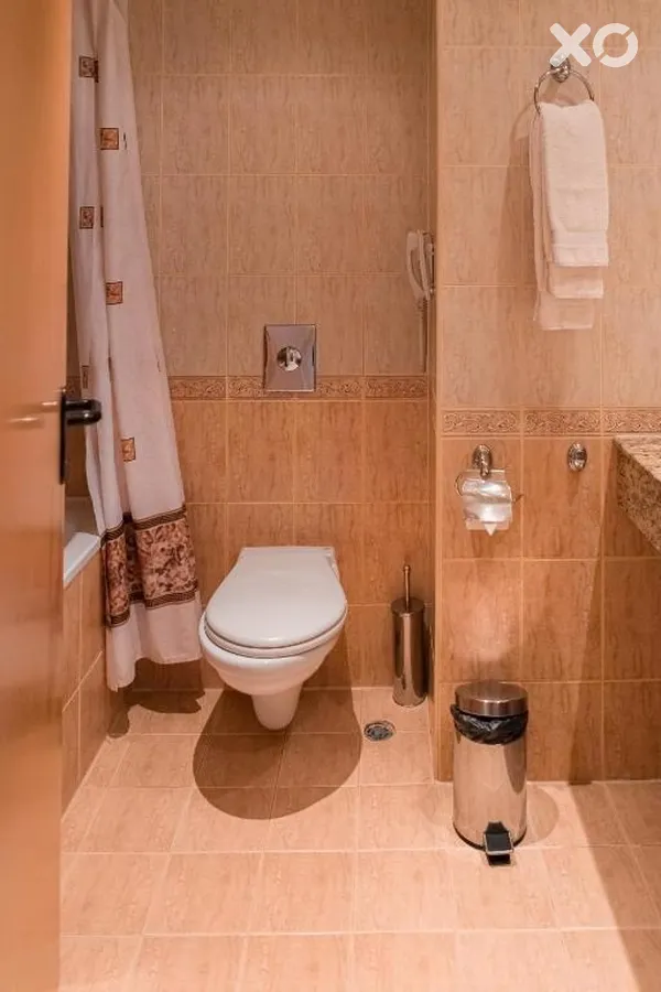 Avenue Hotel