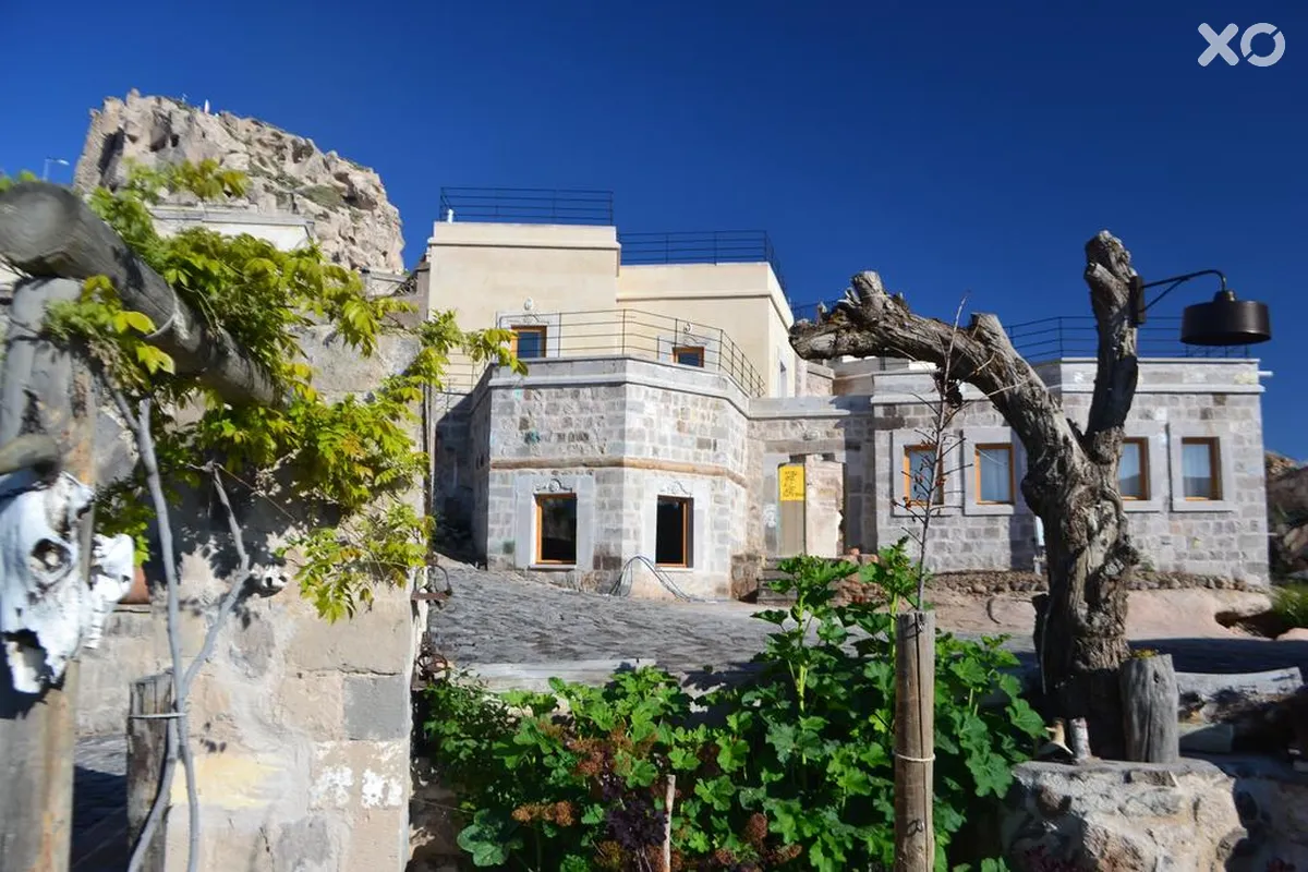 Helike Cave Hotel