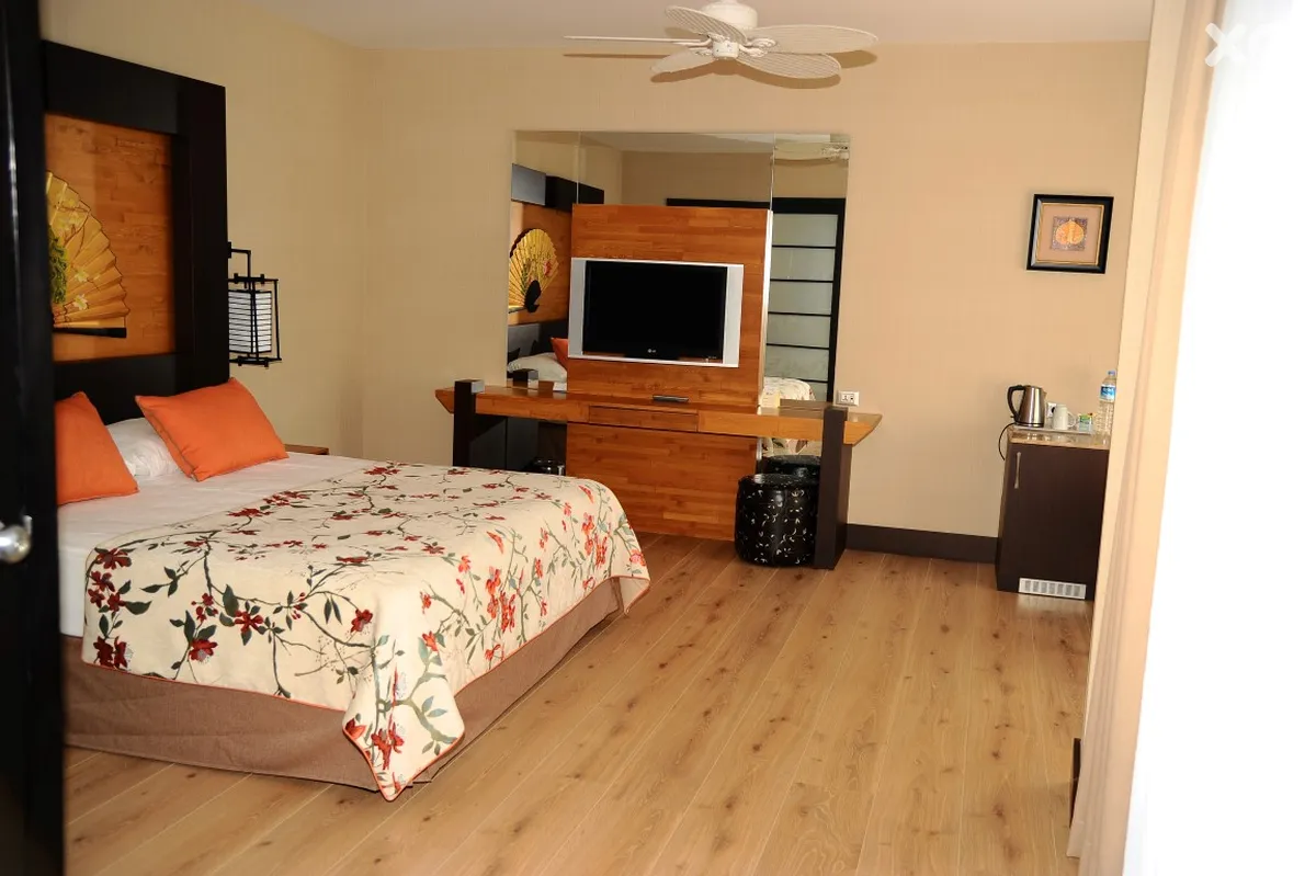 Limak Lara De Luxe Hotel & Resorts