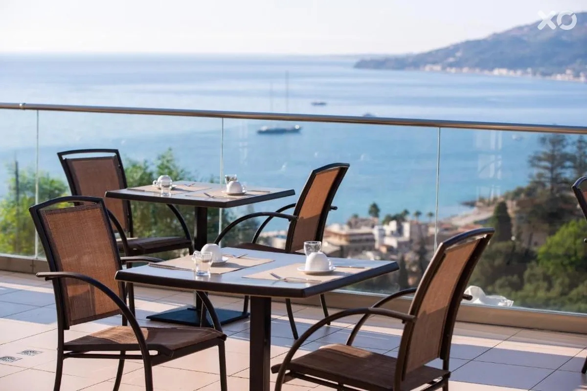 Avalon Hotel