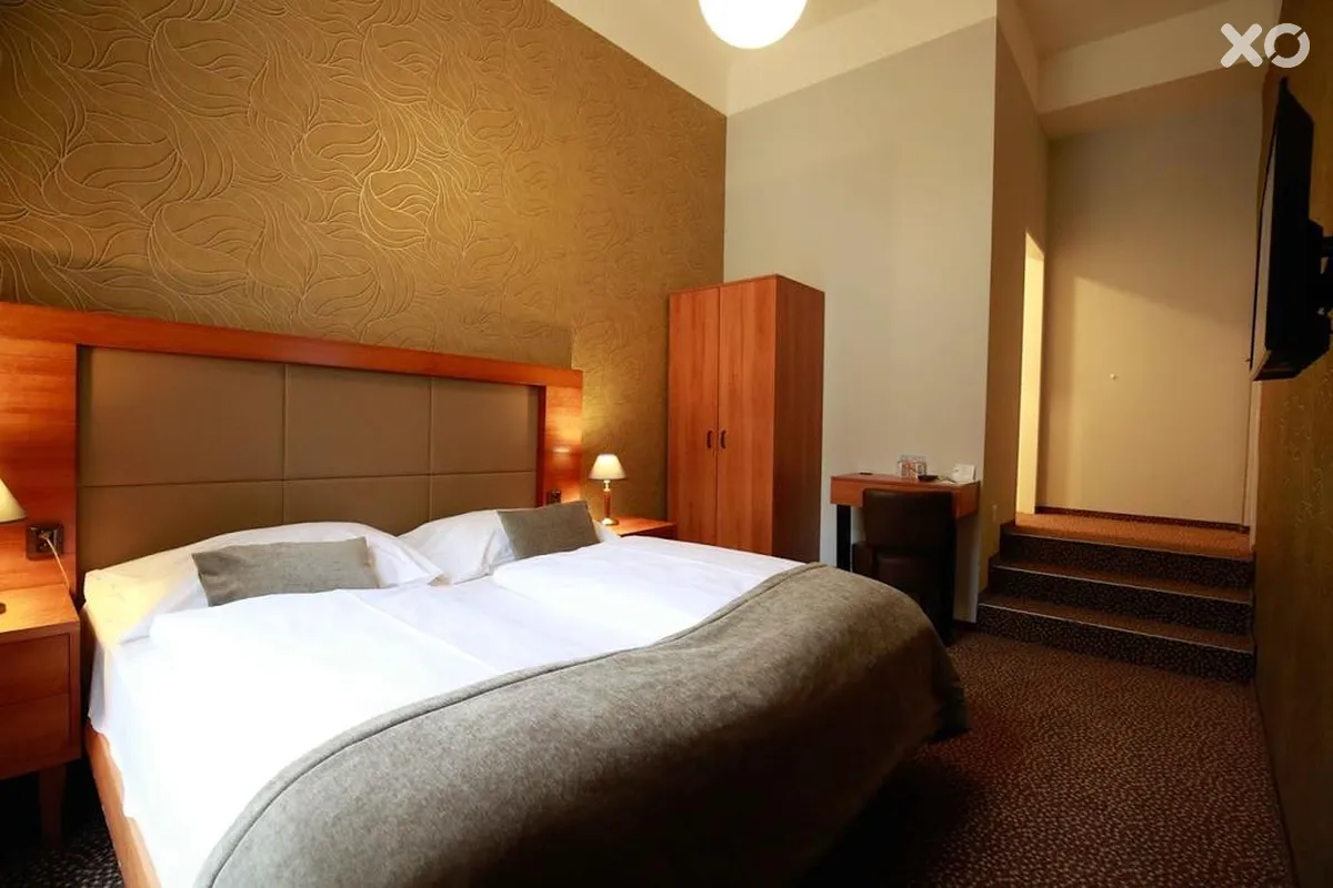 Metropolitan Old Town Hotel