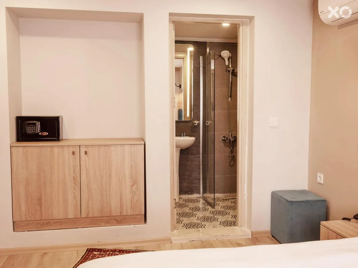 Laila Hotel
