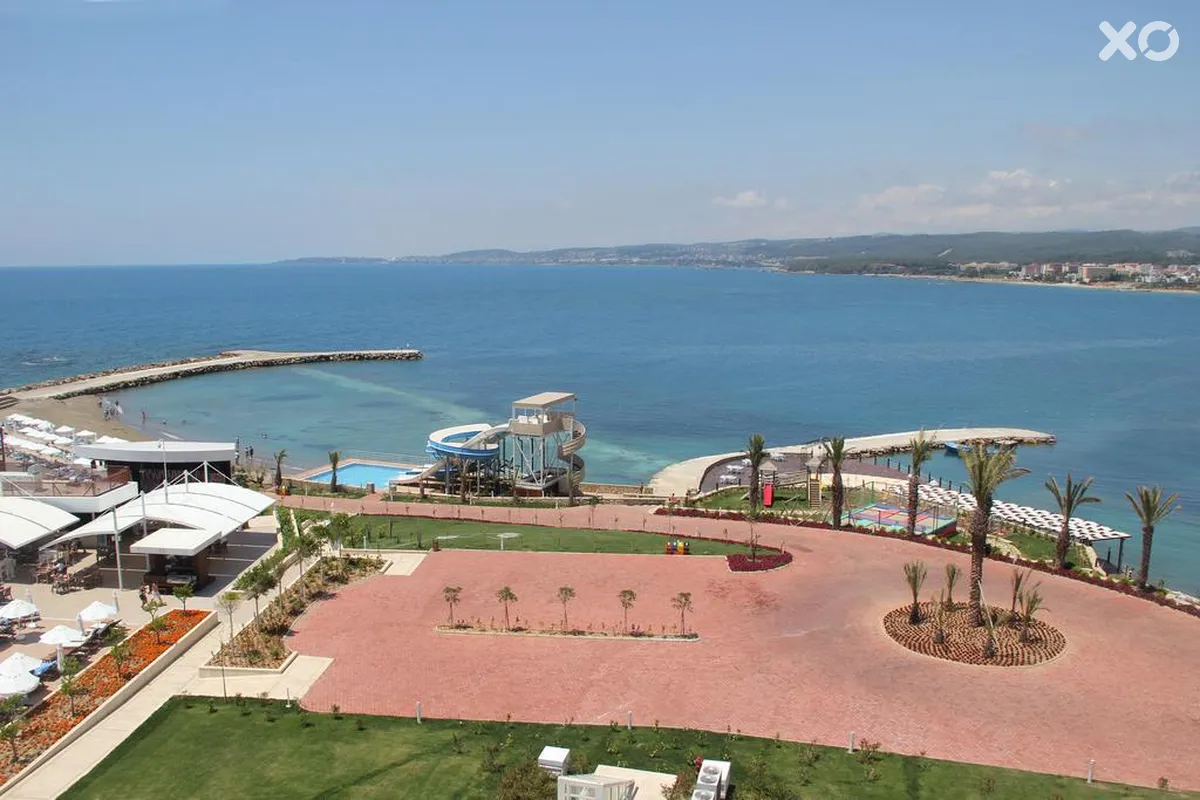 Gold Island Hotel