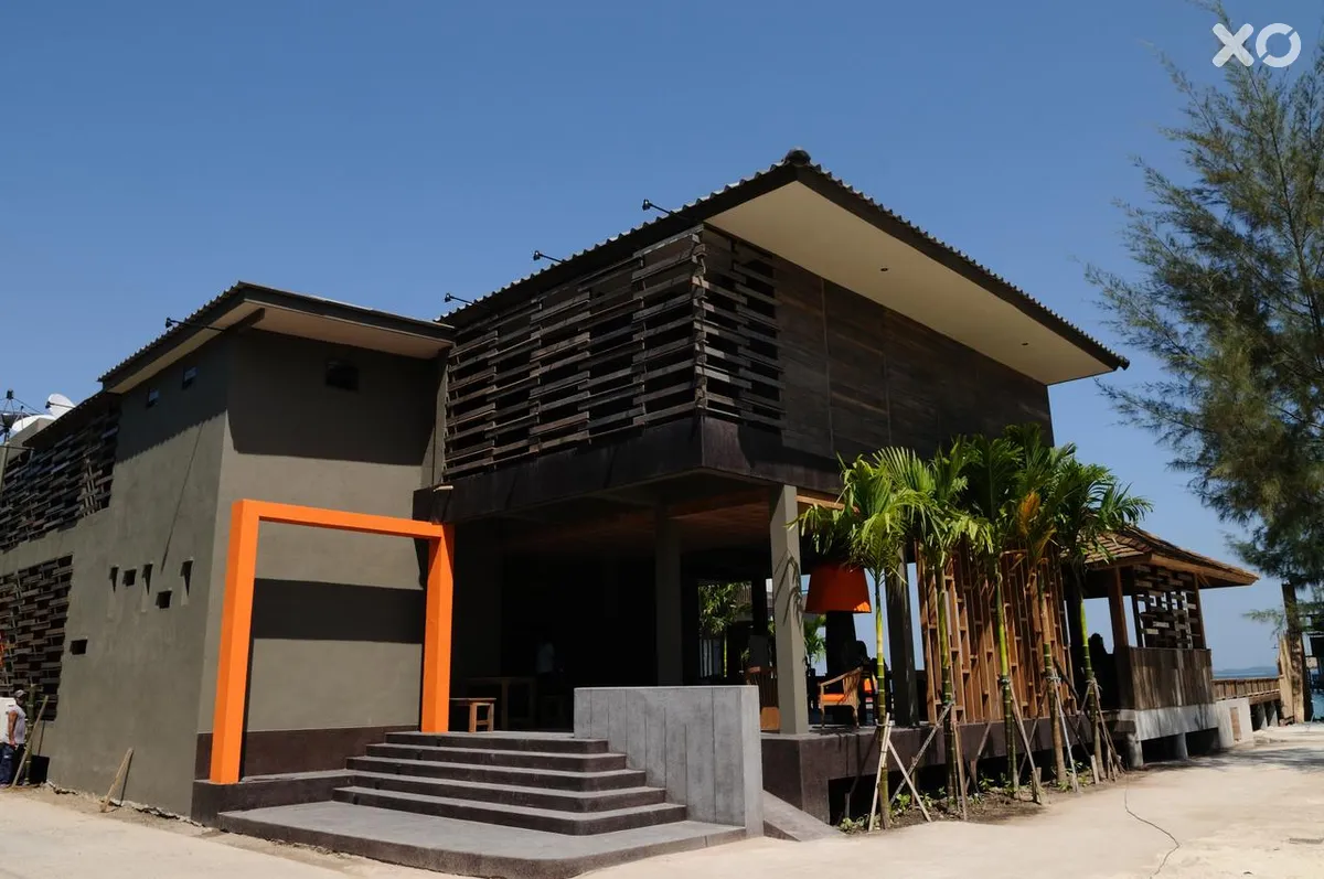 Baan Ploy Sea