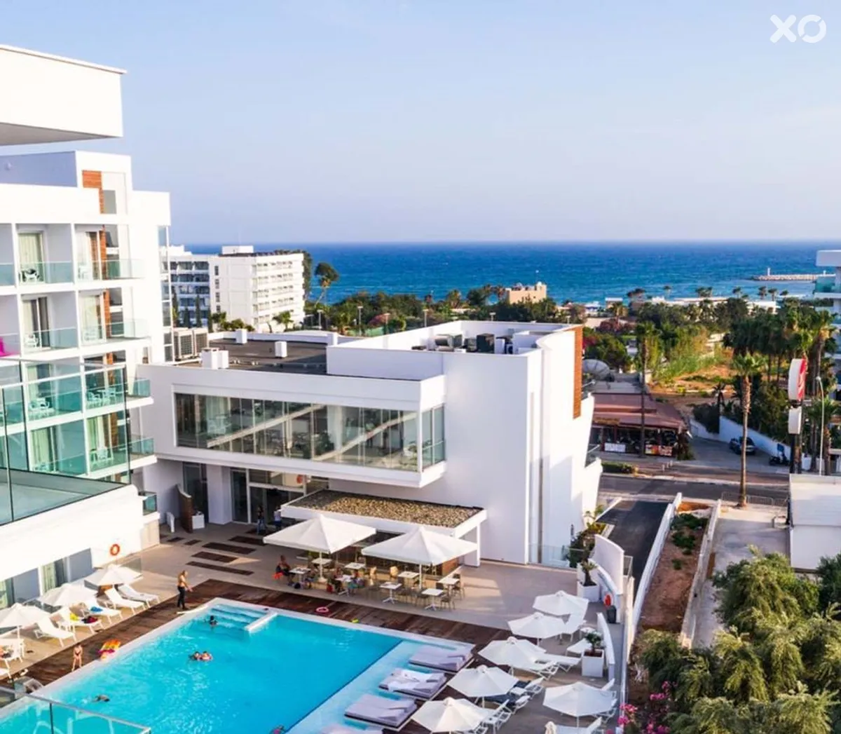 Eleana Hotel