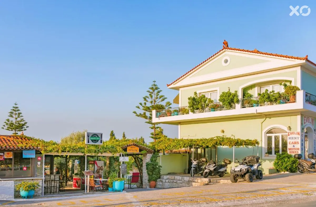 Evelin Hotel & Studios