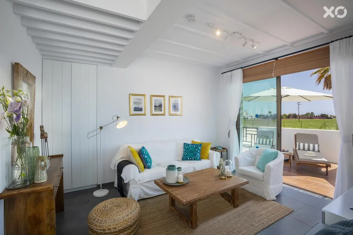Louis Chris Le Mare Villa