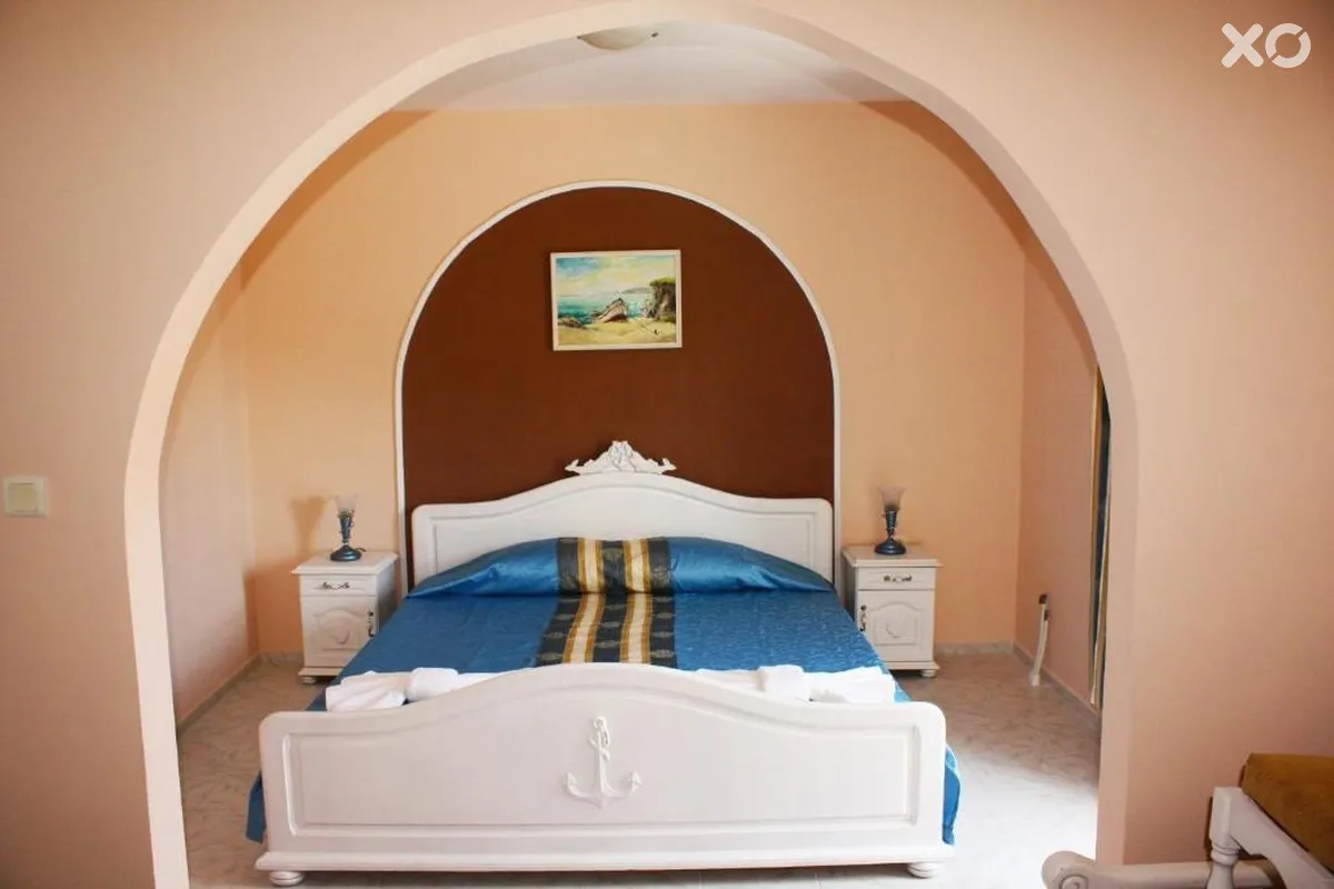 Paros II Family Hotel