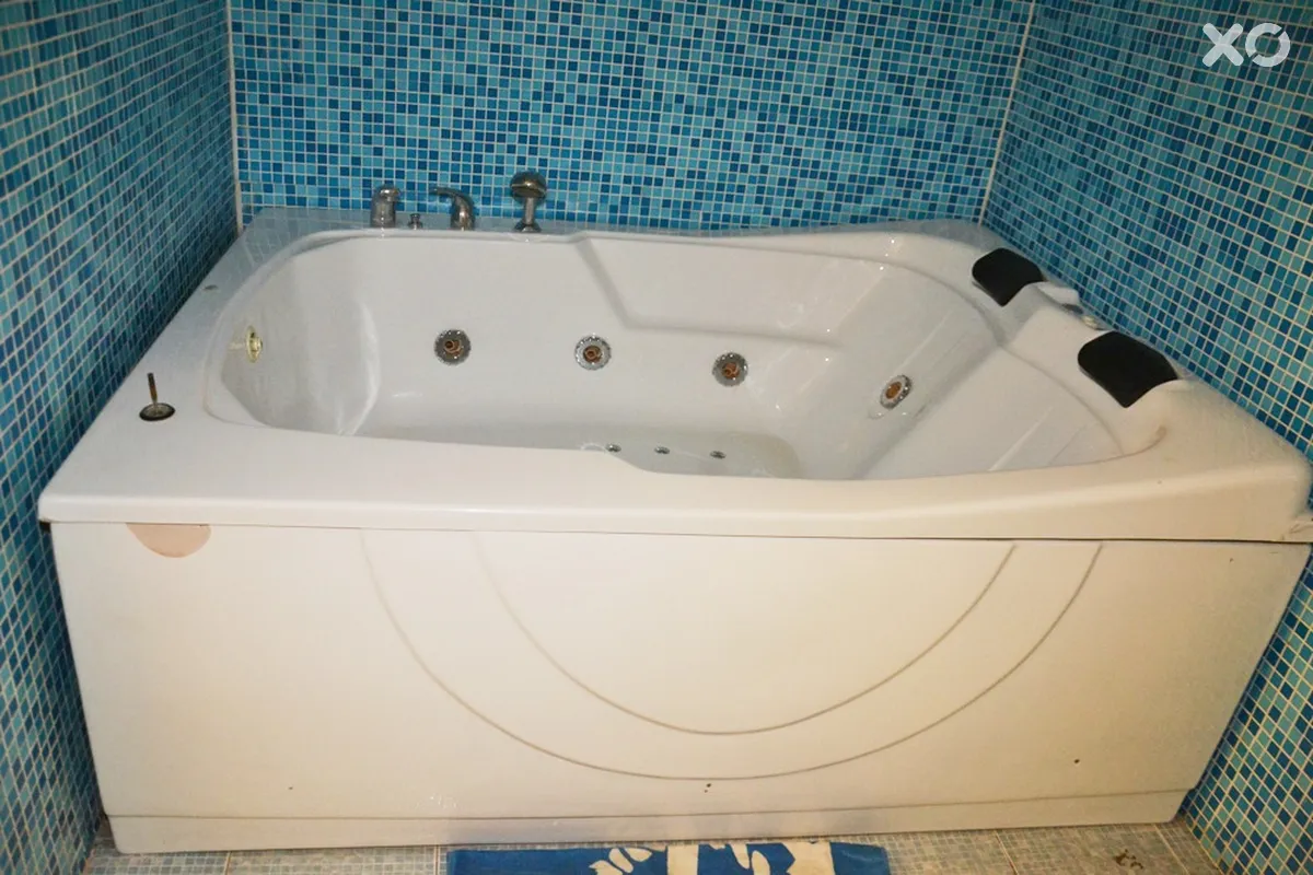 Romance Hotel