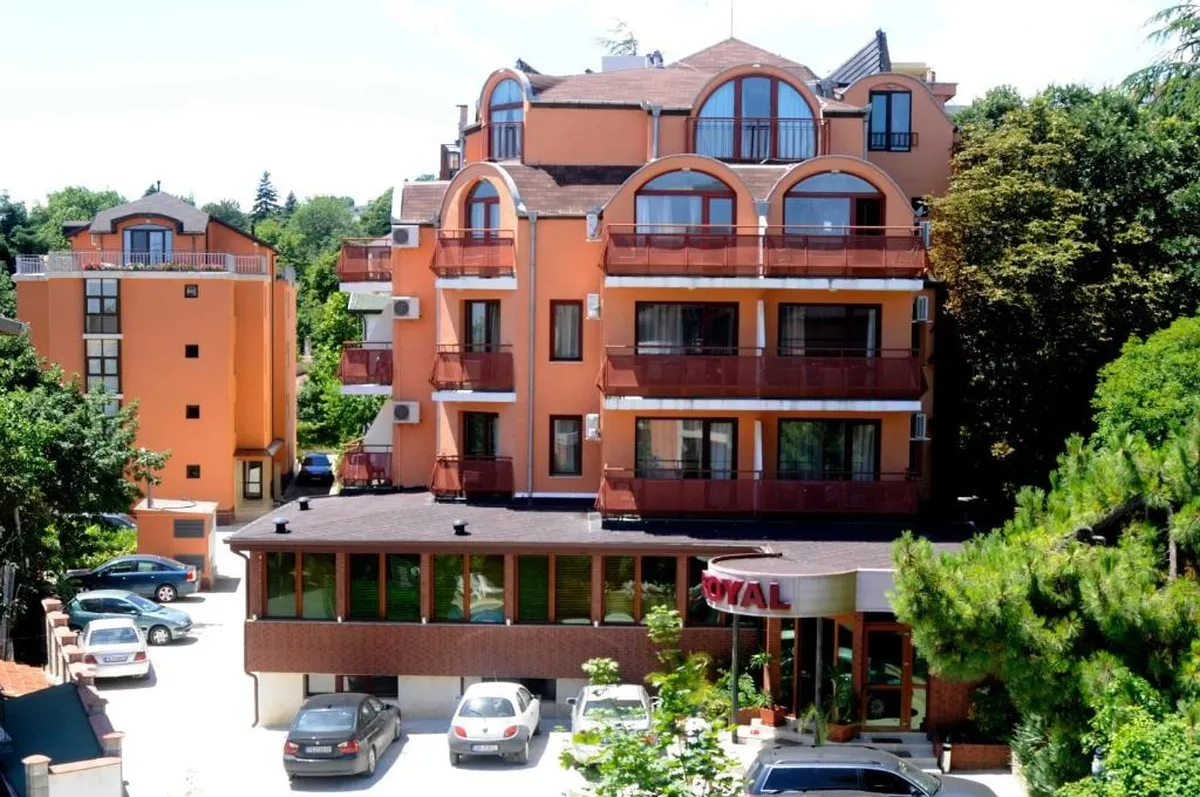 Royal Beach Hotel
