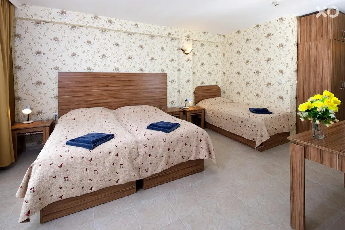 Yantra Hotel